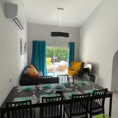 Limnaria Gardens M03 Paphos